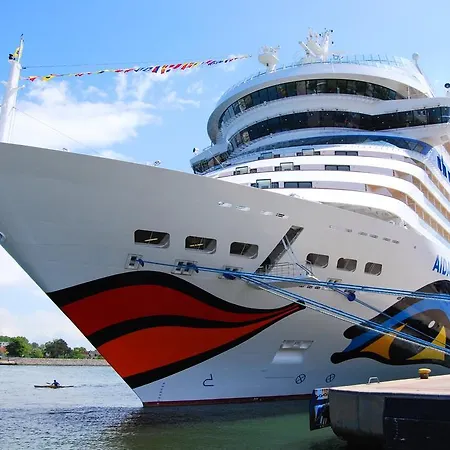 Warnemuende L * Rostock